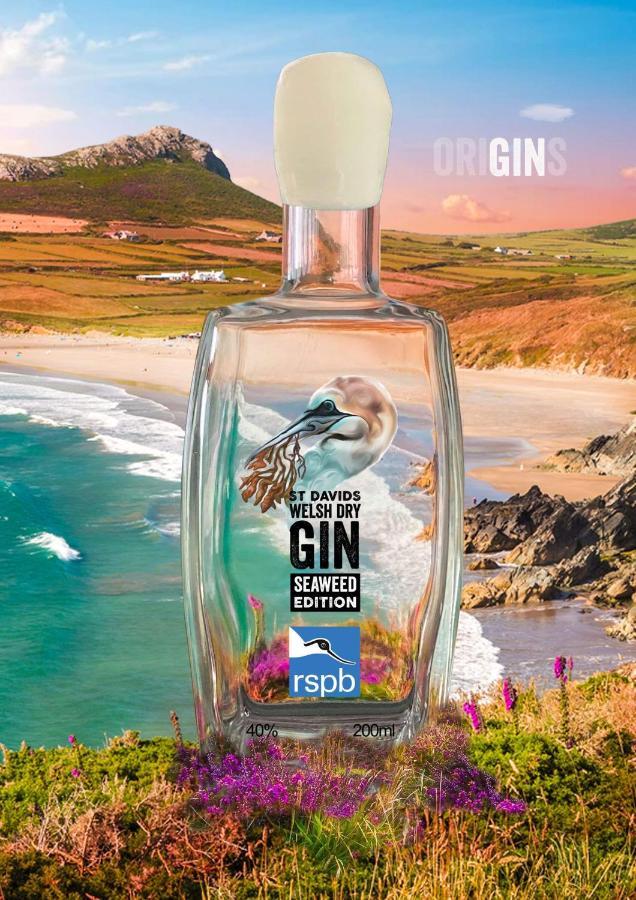 St Davids Gin & Kitchen - The Cathedral Villas Kültér fotó