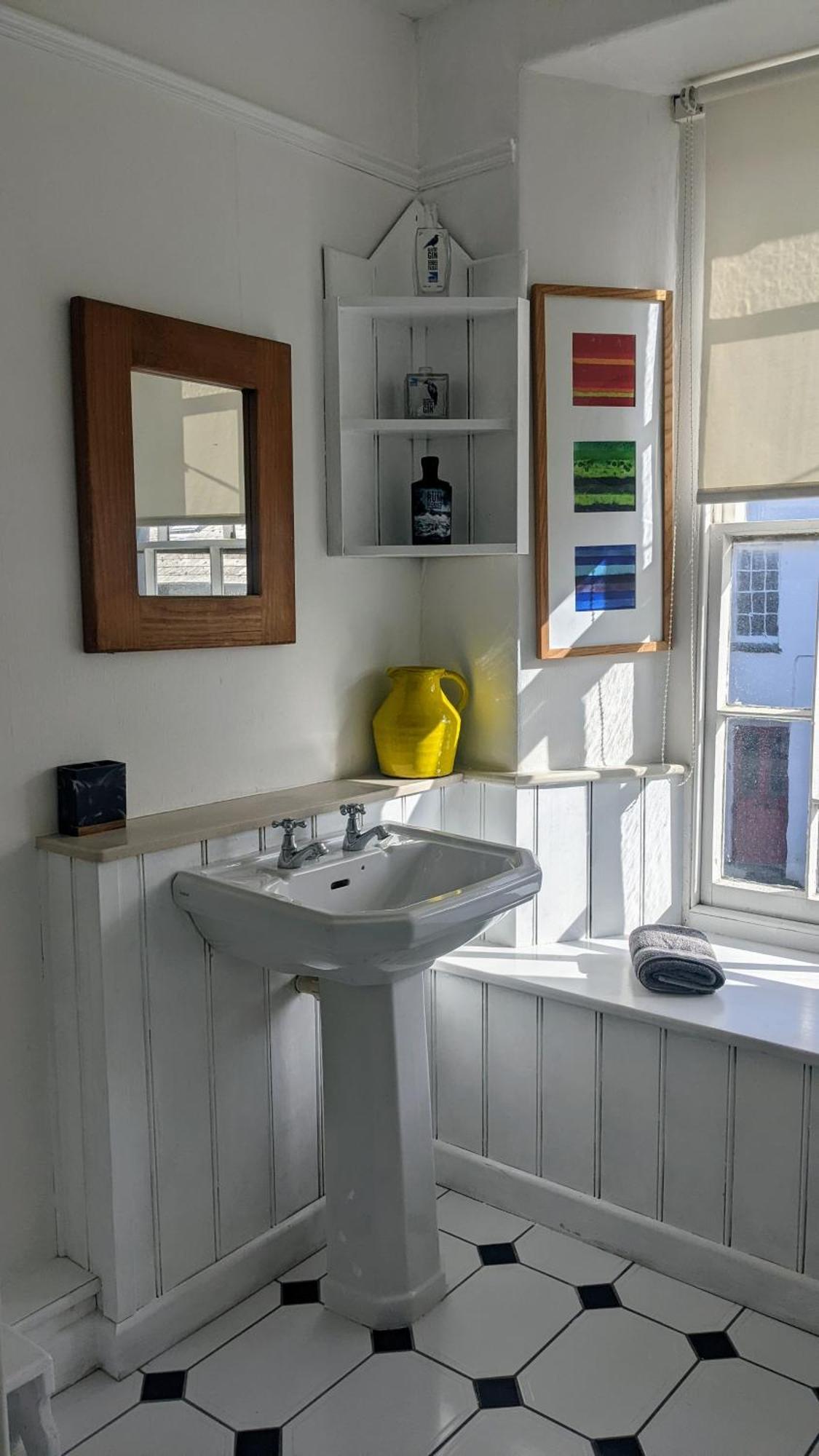 St Davids Gin & Kitchen - The Cathedral Villas Kültér fotó